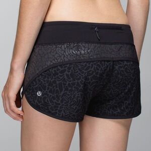 Lululemon Run:‎ Speed Short *Graphic